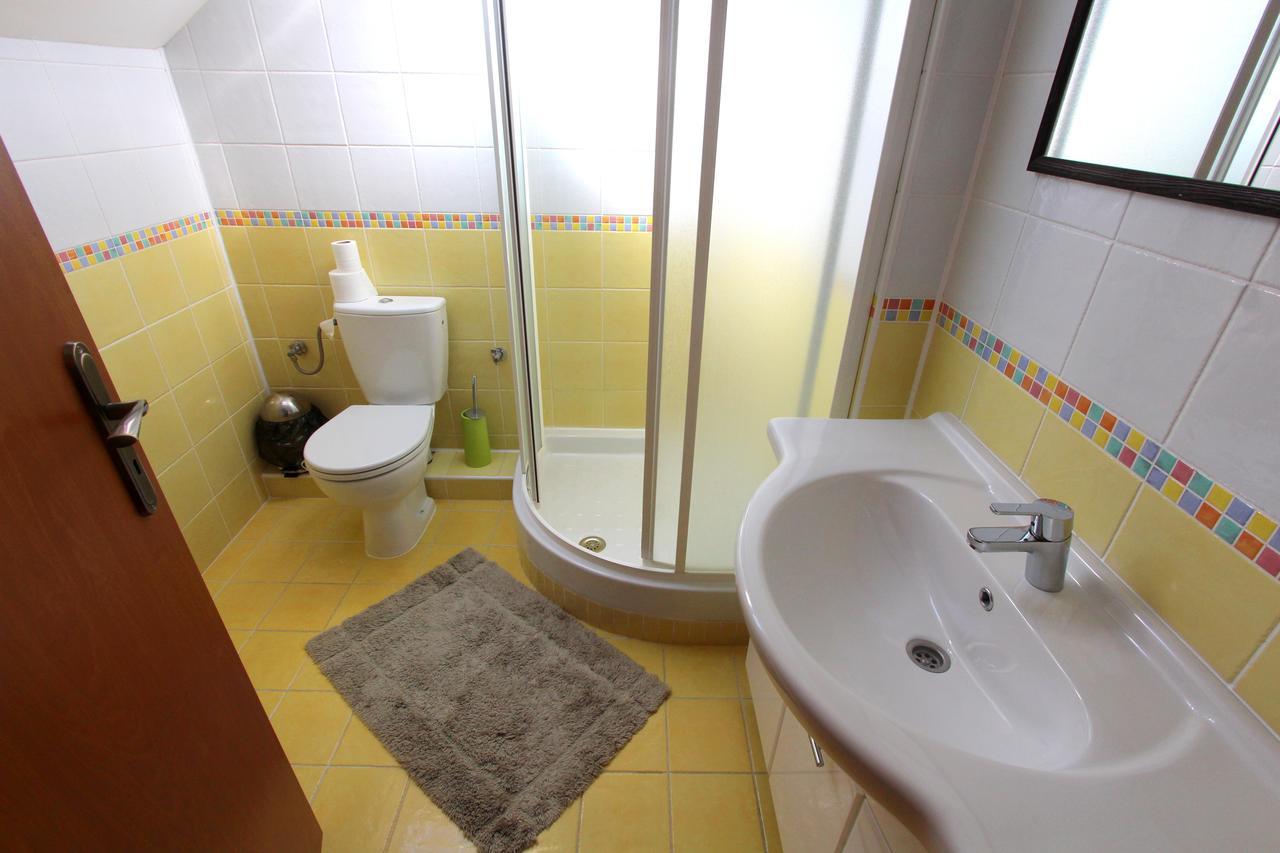 Penzion A Restauracia Lavender Motel Poprad Dış mekan fotoğraf
